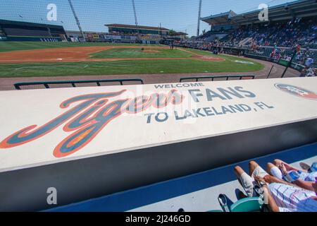 Lakeland, Florida USA: Una vista generale dello stadio durante una partita primaverile di baseball tra i Detroit Tigers e i New York Yankees, lunedì 28 marzo 2022, al Publix Field. Gli Yankees batterono i Tigers 11-7. (Kim Hukari/immagine dello sport) Foto Stock