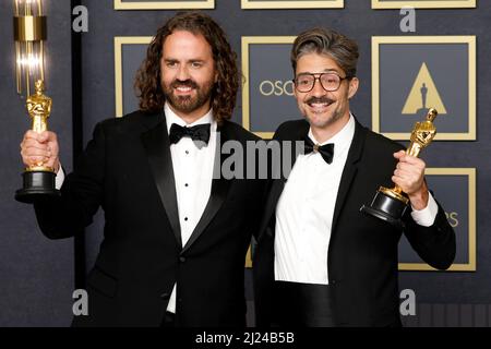 LOS ANGELES - MAR 27: Alberto Mielgo, Leo Sanchez ai Premi Academy 94th al Dolby Theatre il 27 marzo 2022 a Los Angeles, CA Foto Stock