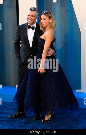 Beverly Hills, California. 27th Mar 2022. Cash Warren, Jessica Alba al After-Party for Vanity Fair Oscar Party - Arrivi 3, Wallenberg Center for the Performing Arts, Beverly Hills, CA 27 marzo 2022. Credit: Priscilla Grant/Everett Collection/Alamy Live News Foto Stock