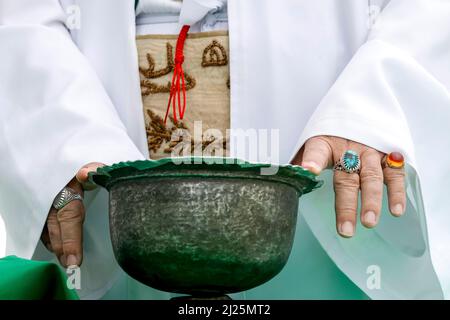 Festa di Ashura nel santuario di Bektashi di Sari Salltik, Kruje, Albania. Hajji Mondi Foto Stock