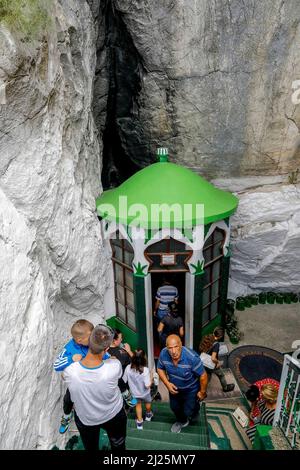 Festa di Ashura nel santuario di Bektashi di Sari Salltik, Kruje, Albania Foto Stock