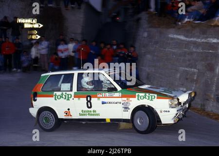 Alessandro Alex Fiorio (ITA) Luigi Pirollo (ITA) Fiat uno Turbo GRA Jolly Club Foto Stock