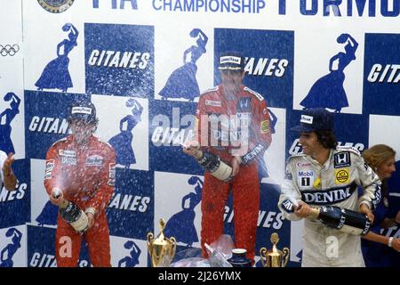 Alain Prost (fra) McLaren 3rd posizione Nigel Mansell (GBR) Williams 1st posizione Nelson Piquet (BRA) Williams 3rd posizione celebra il podio Foto Stock