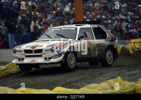 Massimo Miki Biasion (ITA) Lancia Delta S4 GRB Martini Racing posizione 3rd Foto Stock