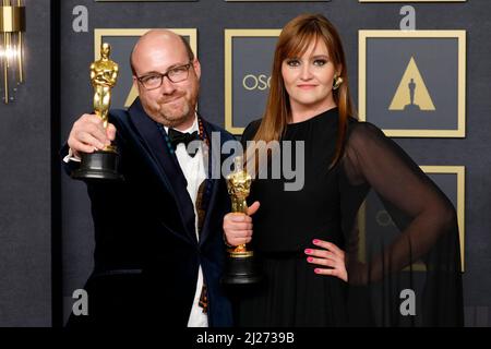 Patrice Vermette, Zsuzsanna Sipos nella sala stampa per 94th Academy Awards - Sala Stampa 2, Dolby Theatre, Los Angeles, CA 27 marzo 2022. Foto di: Priscilla Grant/Everett Collection Foto Stock