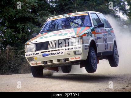 Alessandro Alex Fiorio (ITA) Luigi Pirollo (ITA) Fiat uno Turbo GRA Jolly Club Foto Stock