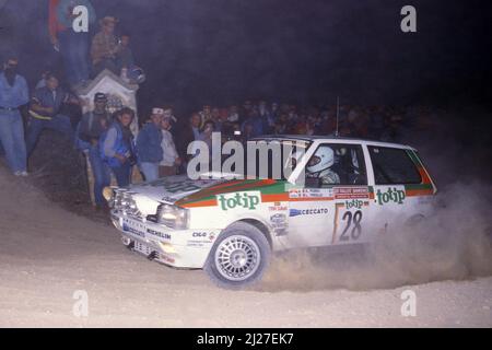 Alessandro Alex Fiorio (ITA) Luigi Pirollo (ITA) Fiat uno Turbo GRA Jolly Club Foto Stock