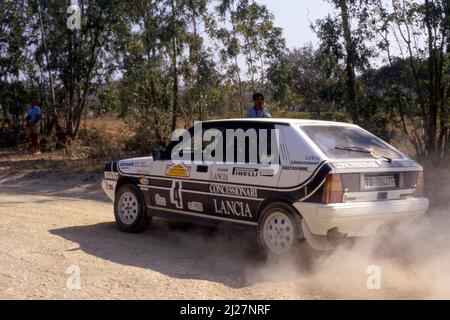 Gianfranco Cunico (ITA) Stefano Steve Evangelisti (ITA) Lancia Delta HF 4WD GRN concessionari Lancia Jolly Tamauto Foto Stock