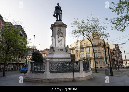 Porto, Portogallo. Marzo 2022. Una vista del monumento King Dom Pedro V nel centro della città Foto Stock