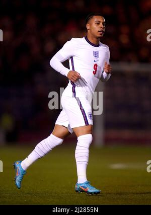 Cameron Archer in Inghilterra durante la partita Under 20 Elite League al JobServe Community Stadium di Colchester. Data foto: Martedì 29 marzo 2022. Foto Stock