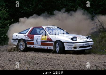 Bjorn Waldegard (SWE) Fred Gallagher (GBR) Toyota Supra 3,0i GRA Toyota Team Europe Foto Stock