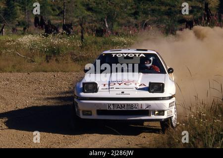 Bjorn Waldegard (SWE) Fred Gallagher (GBR) Toyota Supra 3,0i GRA Toyota Team Europe Foto Stock