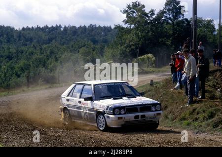 Gianfranco Cunico (ITA) Stefano Steve Evangelisti (ITA) Lancia Delta HF 4WD GRN concessionari Lancia Jolly Tamauto Foto Stock