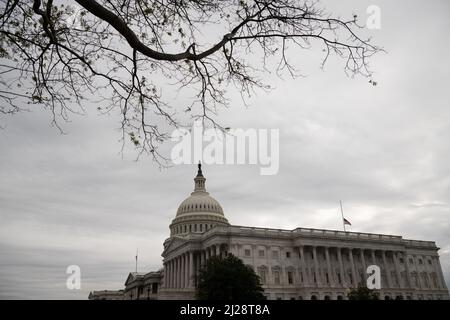 Washington, Stati Uniti. 30th Mar 2022. Una visione generale del Campidoglio degli Stati Uniti, a Washington, DC, mercoledì 30 marzo, 2022. (Graeme Sloan/Sipa USA) Credit: Sipa USA/Alamy Live News Foto Stock