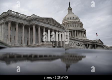 Washington, Stati Uniti. 30th Mar 2022. Una visione generale del Campidoglio degli Stati Uniti, a Washington, DC, mercoledì 30 marzo, 2022. (Graeme Sloan/Sipa USA) Credit: Sipa USA/Alamy Live News Foto Stock