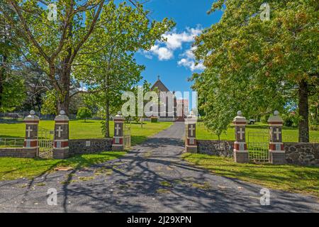 Ingresso al Memoriale della Chiesa Cattolica di Santa Maria degli Angeli a Guyra nel nuovo Galles del Sud settentrionale, Australia Foto Stock