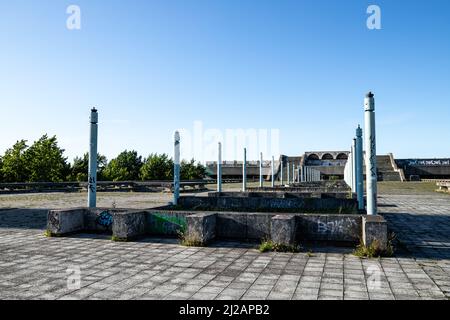 Tallinn, Estonia - 20.08.2021 Vista di Tallinna Linnahall abbandonato, anfiteatro di cemento costruito in epoca sovietica per le Olimpiadi estive di Mosca del 1980 Foto Stock