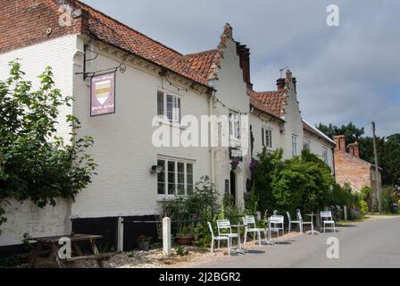 Vista di Heydon Earle bracci public house, Heydon Village, Norfolk, Foto Stock