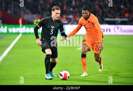 Friendly match, Amsterdam Arena: Olanda vs Germania; David Raum (GER), Denzel Dumfries (NED) Foto Stock