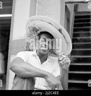 Un residente di Willemstad ca. Ottobre 1955 Foto Stock