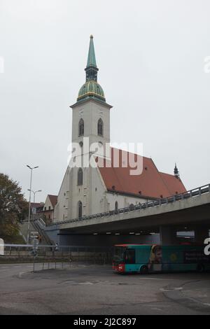 Cattedrale di San Martino (Katedrála svätého Martina) a Bratislava, Slovacchia. Foto Stock
