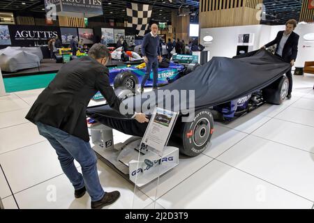 Parigi, Francia. 15 marzo 2022, Retromobile Show presenta auto d'epoca a Parigi, Francia. Credito: Gerard Crossay/Alamy Stock Photo Foto Stock