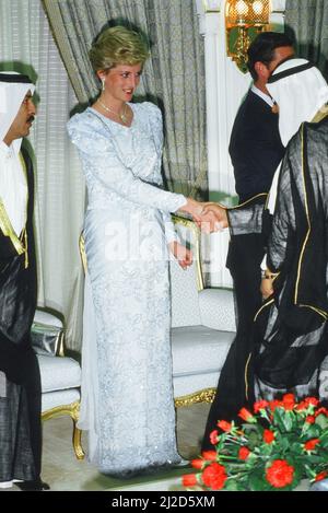 Principe e Principessa di Galles, Medio Oriente Tour Novembre 1986. I nostri spettacoli di foto ... Principessa Diana, udienza con l'Amir del Qatar, sabato 15th novembre 1986. Foto Stock