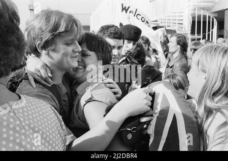 L'ultimo ritorno a casa per le unità militari del reggimento Royal Engineers 36th che si è svolto a RAF Brize Norton, Oxfordshire. Il reggimento, comandato dal tenente Colonel Geoff Field, è stato operativamente coinvolto nella campagna delle Isole Falklands. 3rd settembre 1982. Foto Stock