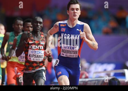 Jakob Ingebrigtsen (NOR) si posiziona secondo nel 1.500m in 3:33,02during i Campionati mondiali di atletica indoor, domenica 20 marzo 2022, a Belgrado, Ser Foto Stock