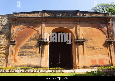 Mura esterne del Forte di Bangalore, Karnataka, India Foto Stock