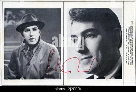 Autografo di Peter Cook Foto Stock