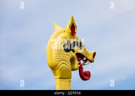 Dettaglio figurehead. La nave vichinga, Hugin, sulla cima della scogliera di Pegwell Bay, Cliffsend, Kent, Inghilterra. Foto Stock