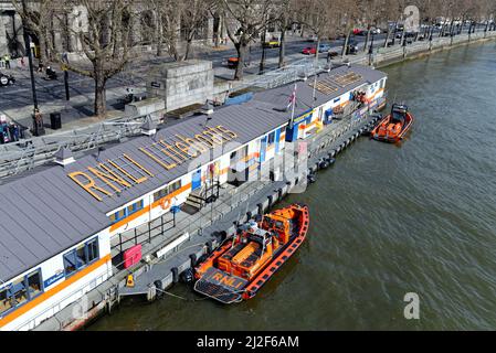 The Tower RNLI, Royal National Lifeboat Institute stazione di salvataggio Victoria Embankment, centro di Londra Inghilterra Regno Unito Foto Stock
