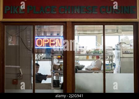 Seattle, Stati Uniti. 30th Mar 2022. Un ristorante Pike Place Market. Foto Stock