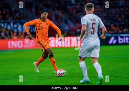 Amsterdam, Paesi Bassi. 26th, marzo 2022. Denzel Dumfries (22) dei Paesi Bassi visto durante il calcio amichevole tra i Paesi Bassi e la Danimarca alla Johan Cruijff Arena di Amsterdam. (Photo credit: Gonzales Photo - Robert Hendel). Foto Stock