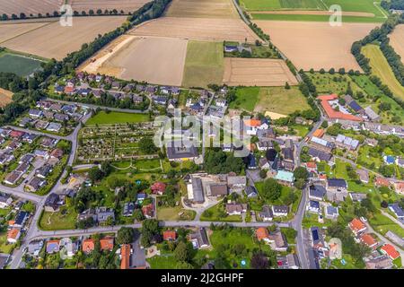 Vista aerea, vista locale con casa di cura Hans-Jürgen-Janzen-Haus nel distretto di Frömern, Fröndenberg/Ruhr, Ruhr, Renania settentrionale-Vestfalia, tedesco Foto Stock