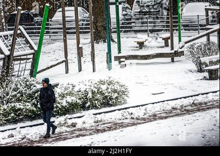 Winterlicher Kinder Spielplatz ad Hannover, Linden, Stephanus Straße. Foto Stock