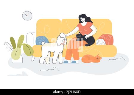 Felice donna cartoon seduta sul divano con animali domestici. Illustrazione vettoriale piatta. Ragazza accarezzando gatto e cane, rilassante su un accogliente divano giallo. Animale, casa, amore, Illustrazione Vettoriale