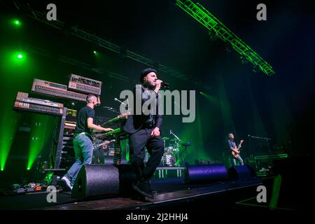 La band italiana Subsonica ha suonato dal vivo il primo concerto del tour Microchip temporaneo di Torino dopo le covide restrizioni Foto Stock