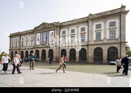 Porto, Portogallo. Marzo 2022. L'edificio universitario nel centro della città Foto Stock