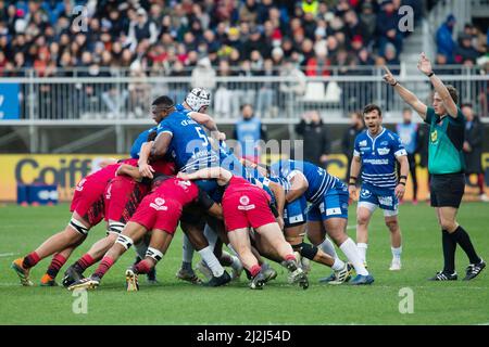 Myles Edwards di Vannes guida il maul durante il campionato francese Pro D2 rugby Union match tra RC Vannes e Rouen Normandie il 1 aprile 2022 allo stadio la Rabine a Vannes, Francia - Foto Damien Kilani / DK Prod / DPPI Foto Stock