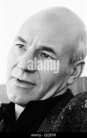 Patrick Stewart, attore, che sta giocando il ruolo del capitano Jean Luc Picard in Star Trek la prossima generazione, nella foto del 20th aprile 1988. Foto Stock