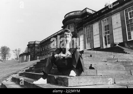 Lord Londonderry, 9th Marchessa di Londonderry raffigurata a Wynyard Hall Estate, County Durham, 7th maggio 1987. Foto Stock