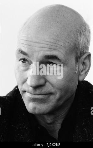 Patrick Stewart, attore, che sta giocando il ruolo del capitano Jean Luc Picard in Star Trek la prossima generazione, nella foto del 20th aprile 1988. Foto Stock