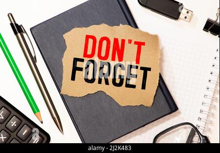 Non dimenticare il promemoria, scritto su message Board Foto Stock