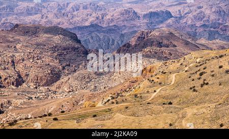 Paesaggio desertico delle montagne di Edom, Shoubak, Giordania. Foto Stock