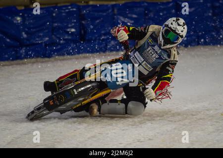 Heerenveen, Paesi Bassi. 02nd Apr 2022. HEERENVEEN, NL. Durante la finale del Campionato del mondo dei Gladiatori FIM Ice Speedway 3 alla pista di pattinaggio Thialf di Heerenveen sabato 2 aprile 2022. (Credit: Ian Charles | MI News) Credit: MI News & Sport /Alamy Live News Foto Stock