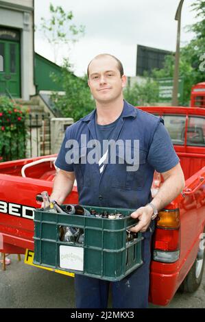 Il cast di EastEnders sul set. Ross Kemp come Grant Mitchell. 28th giugno 1991. Foto Stock