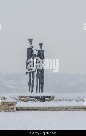 Memoriale alle vittime del triste raid di Novi nel 1942 su serbi, ebrei e ROM. Foto Stock