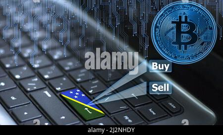 Tastiera con bandiera Solomon Islands sul tasto invio con moneta bitcoin ologramma e online buy and sell concept. Foto Stock